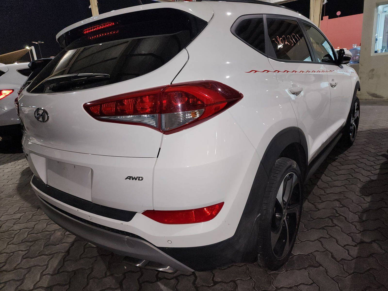 2017 HYUNDAI TUCSON — 28086 Miles — Lot 38023131 - Marhaba Auctions Used Cars - Image 4