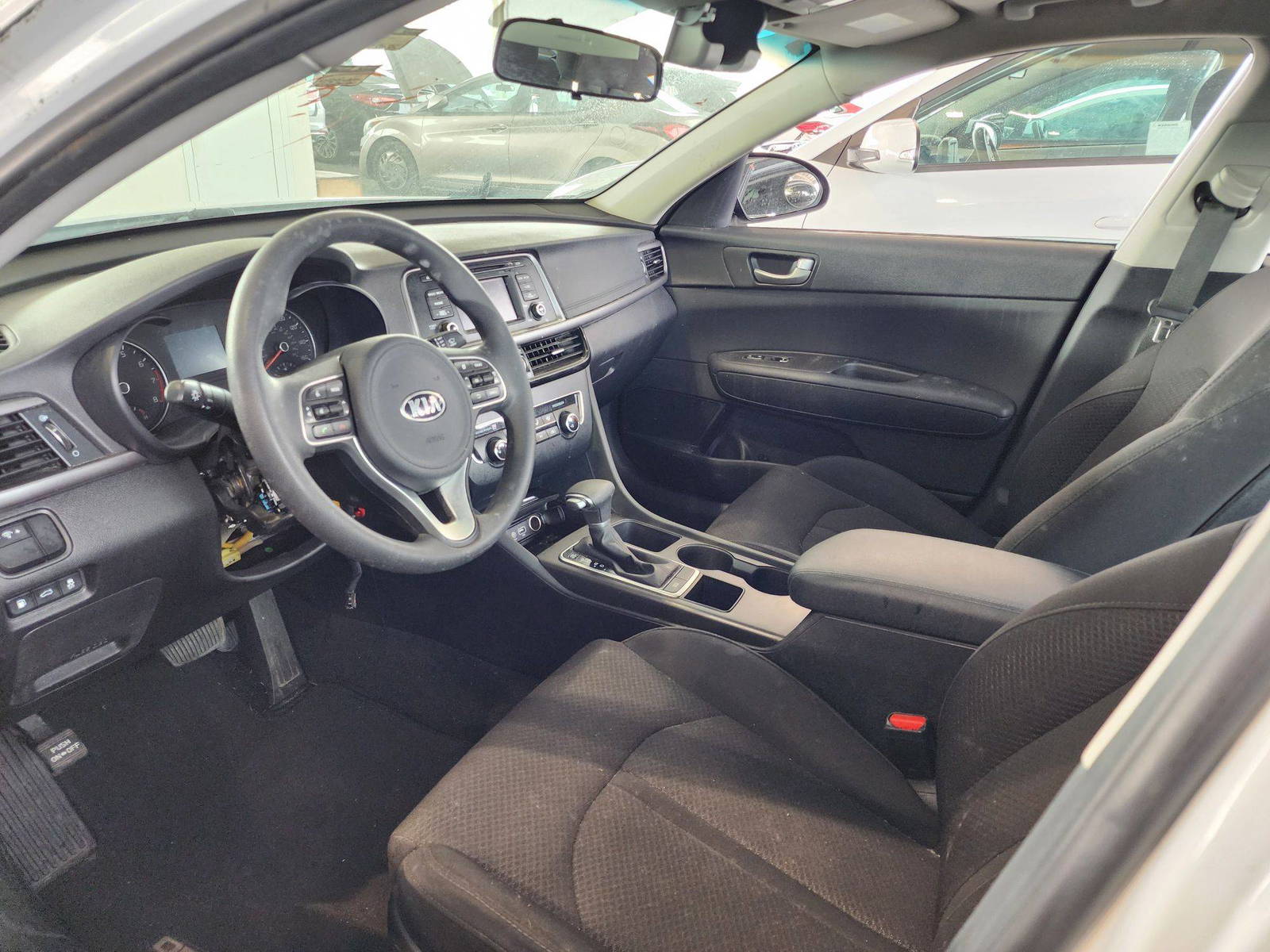 2017 KIA OPTIMA — 78086 Miles — Lot HG153658 — Souq - Marhaba Auctions Used Cars - Image 10