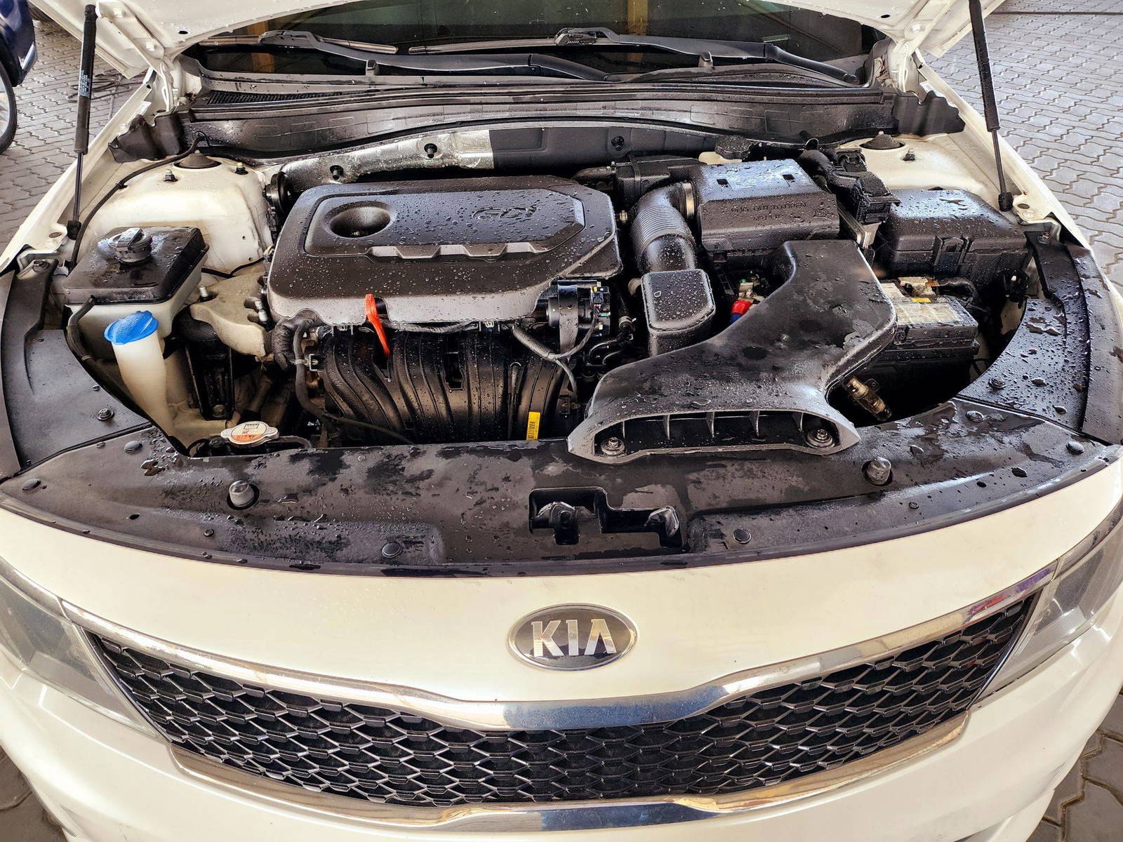 2017 KIA OPTIMA — 139555 Miles — Lot 2134578 — Souq - Marhaba Auctions Used Cars - Image 11
