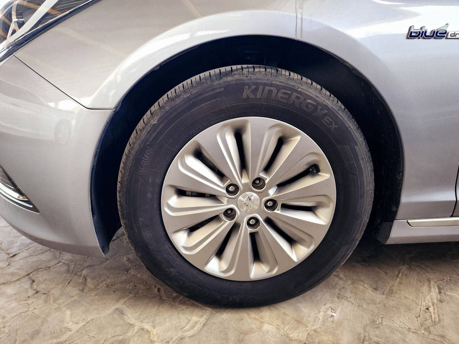 2015 HYUNDAI SONATA — 208979 KM — Lot 005316 — Souq - Marhaba Auctions Used Cars - Image 10