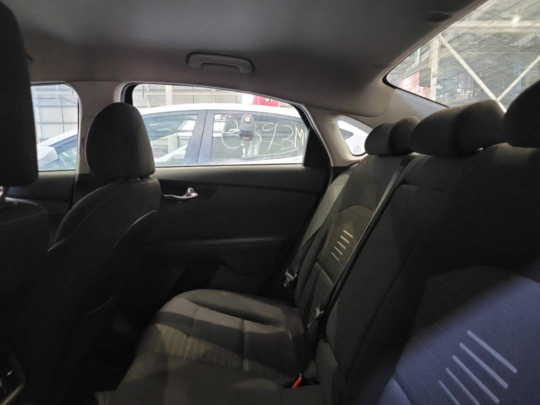 2020 KIA FORTE — 107436 KM — Lot LE243037 — Main - Marhaba Auctions Used Cars - Image 8