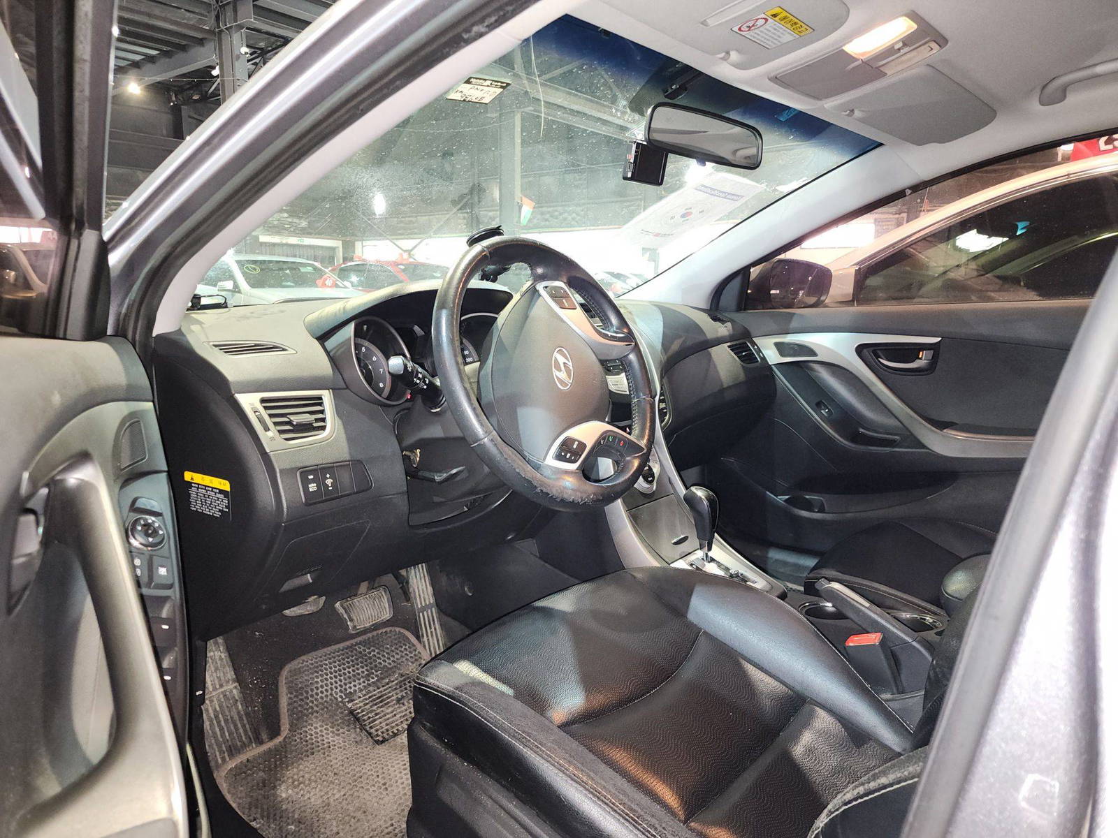 2011 HYUNDAI AVANTE — 98608 KM — Lot 083277 — Main - Marhaba Auctions Used Cars - Image 9