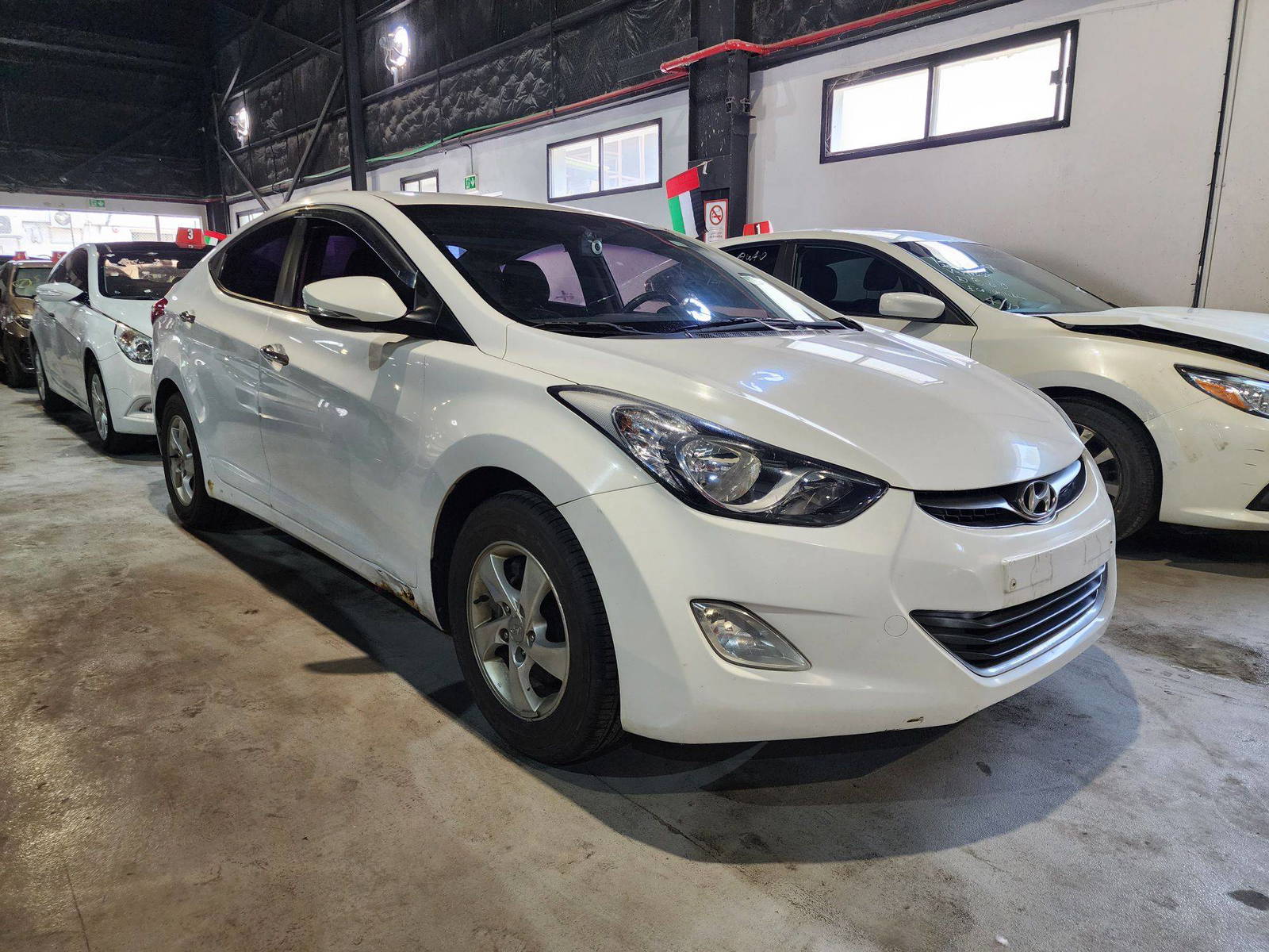 2012 HYUNDAI AVANTE — 208320 KM — Lot 210029 — Al Quoz - Marhaba Auctions Used Cars - Image 4