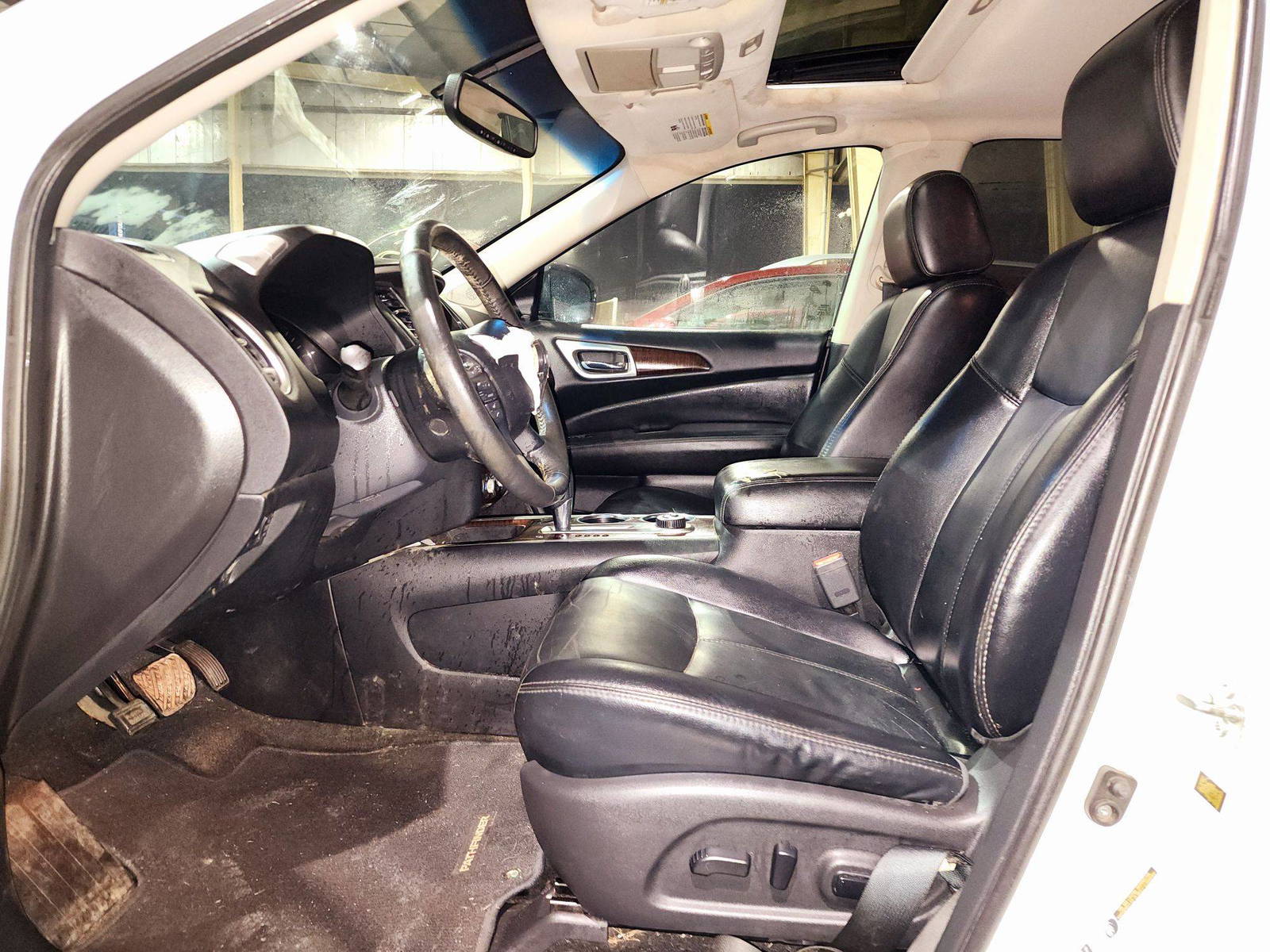 2015 NISSAN PATHFINDER — 157071 Miles — Lot 78342594 — Souq - Marhaba Auctions Used Cars - Image 9