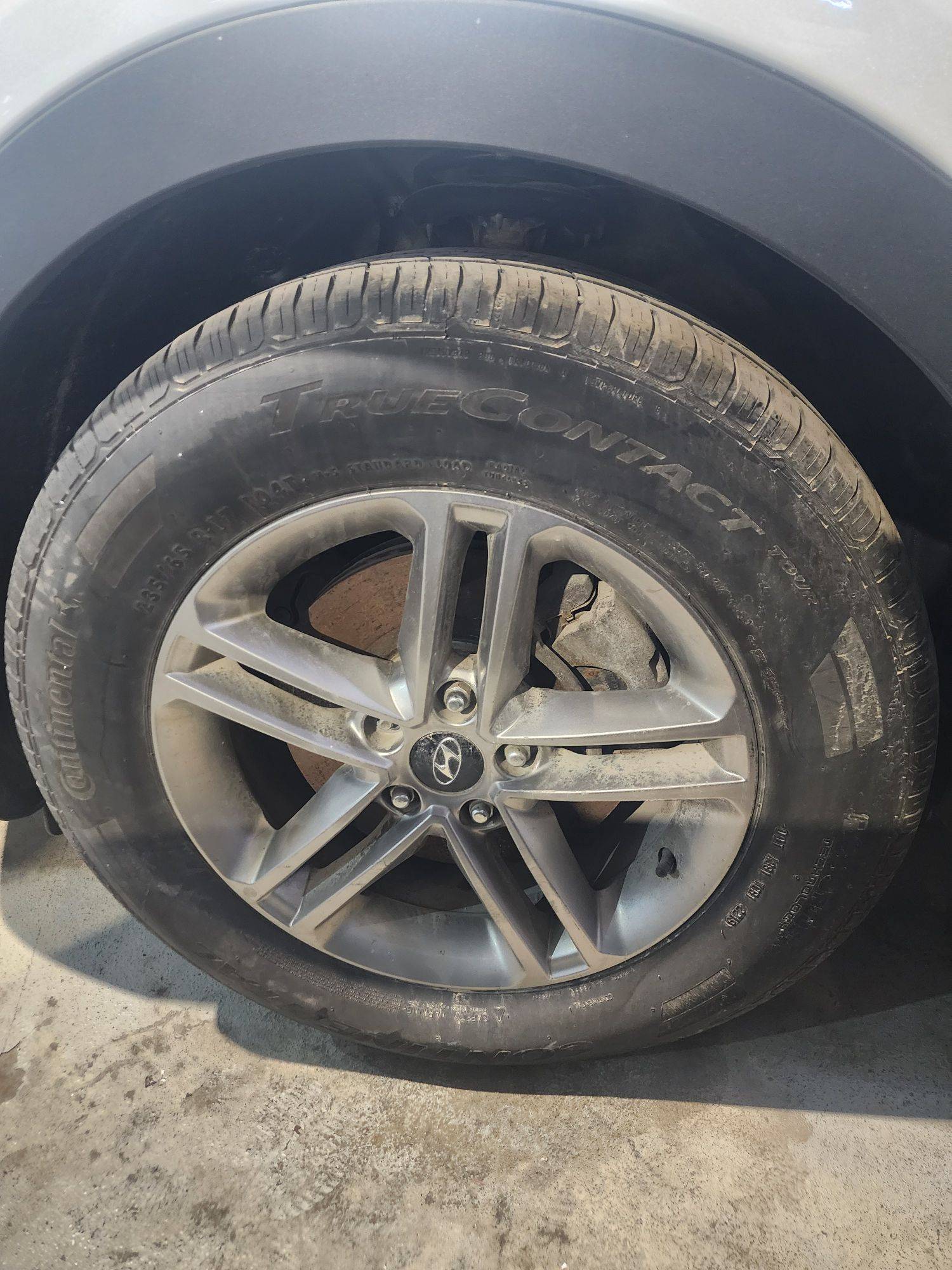 2017 HYUNDAI SANTA FE — 174619 KM — Lot HG443999 — Souq - Marhaba Auctions Used Cars - Image 8