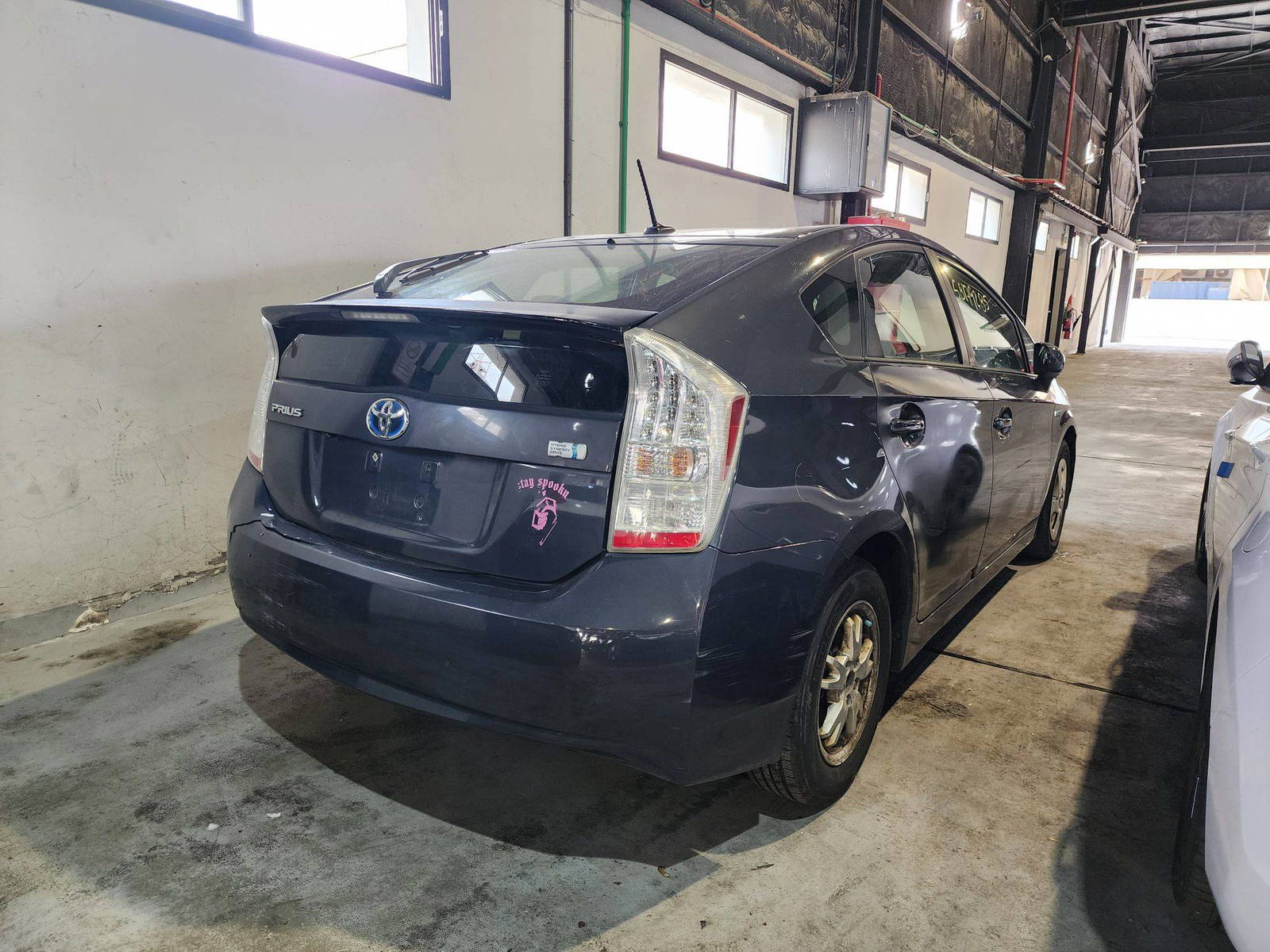 2010 TOYOTA PRIUS — 261397 Miles — Lot 086768 — Al Quoz - Marhaba Auctions Used Cars - Image 4
