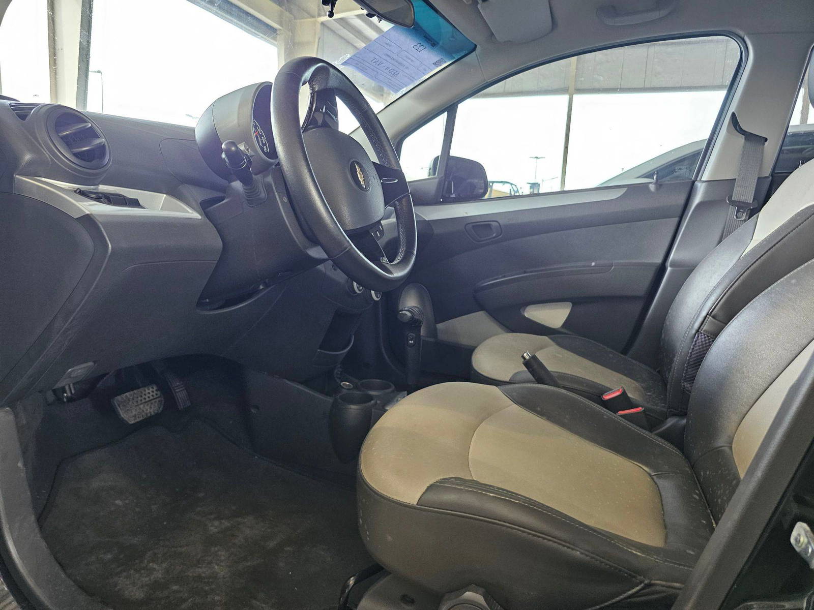 2012 CHEVROLET SPARK — 106747 KM — Lot 699055 — Souq - Marhaba Auctions Used Cars - Image 8