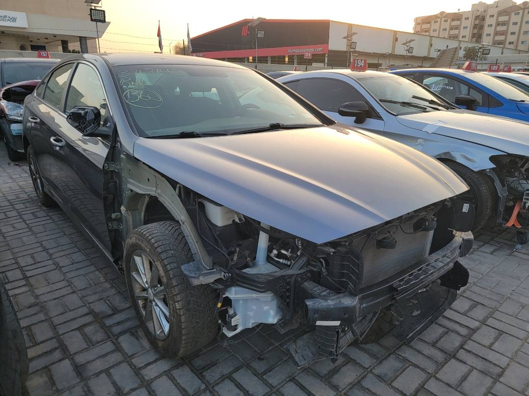 2018 HYUNDAI SONATA — 99646 Miles — Lot H719421 — Main - Marhaba Auctions Used Cars - Image 4
