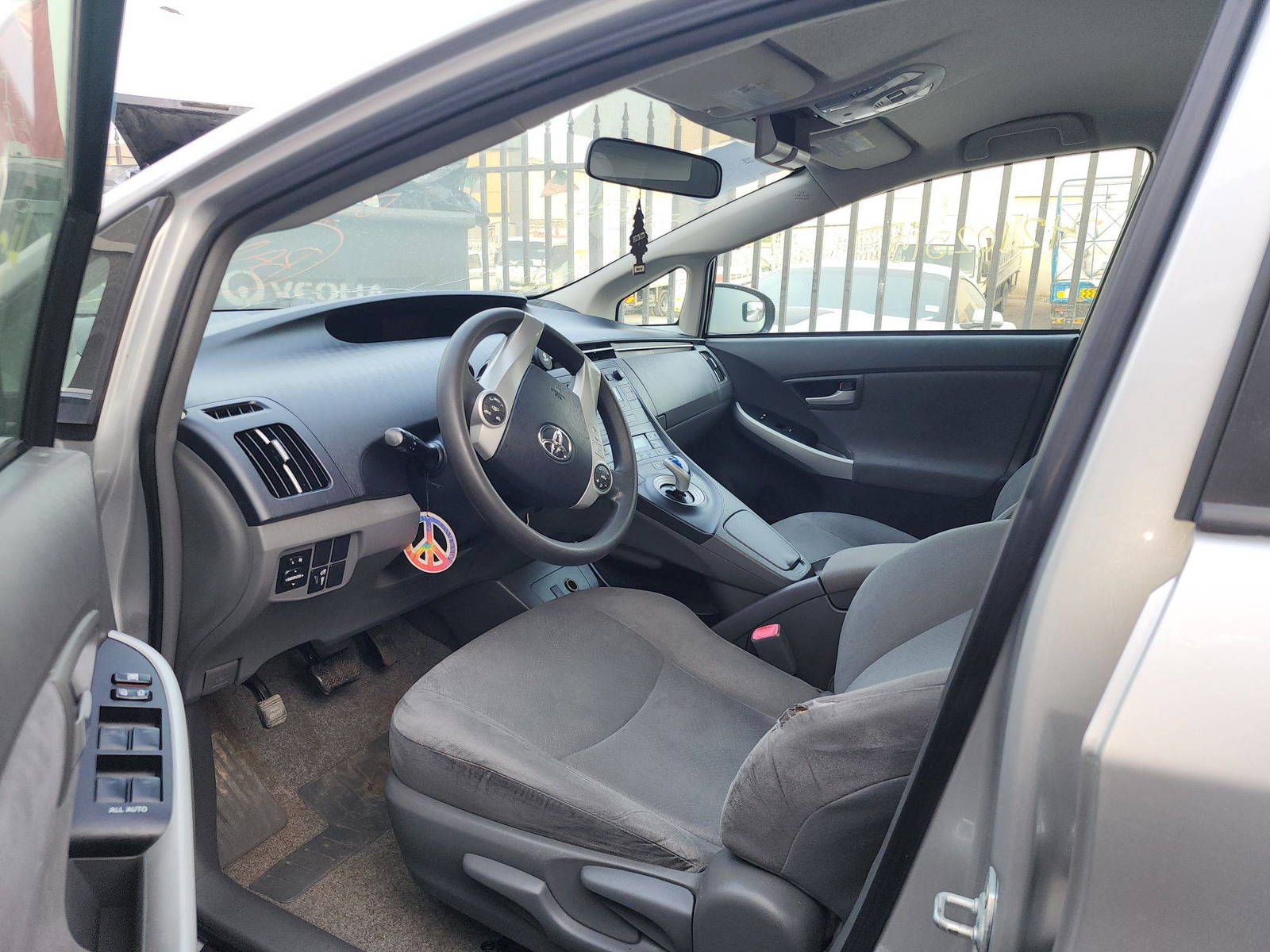 2010 TOYOTA PRIUS — 184658 Miles — Lot 42102515 — Al Quoz - Marhaba Auctions Used Cars - Image 9