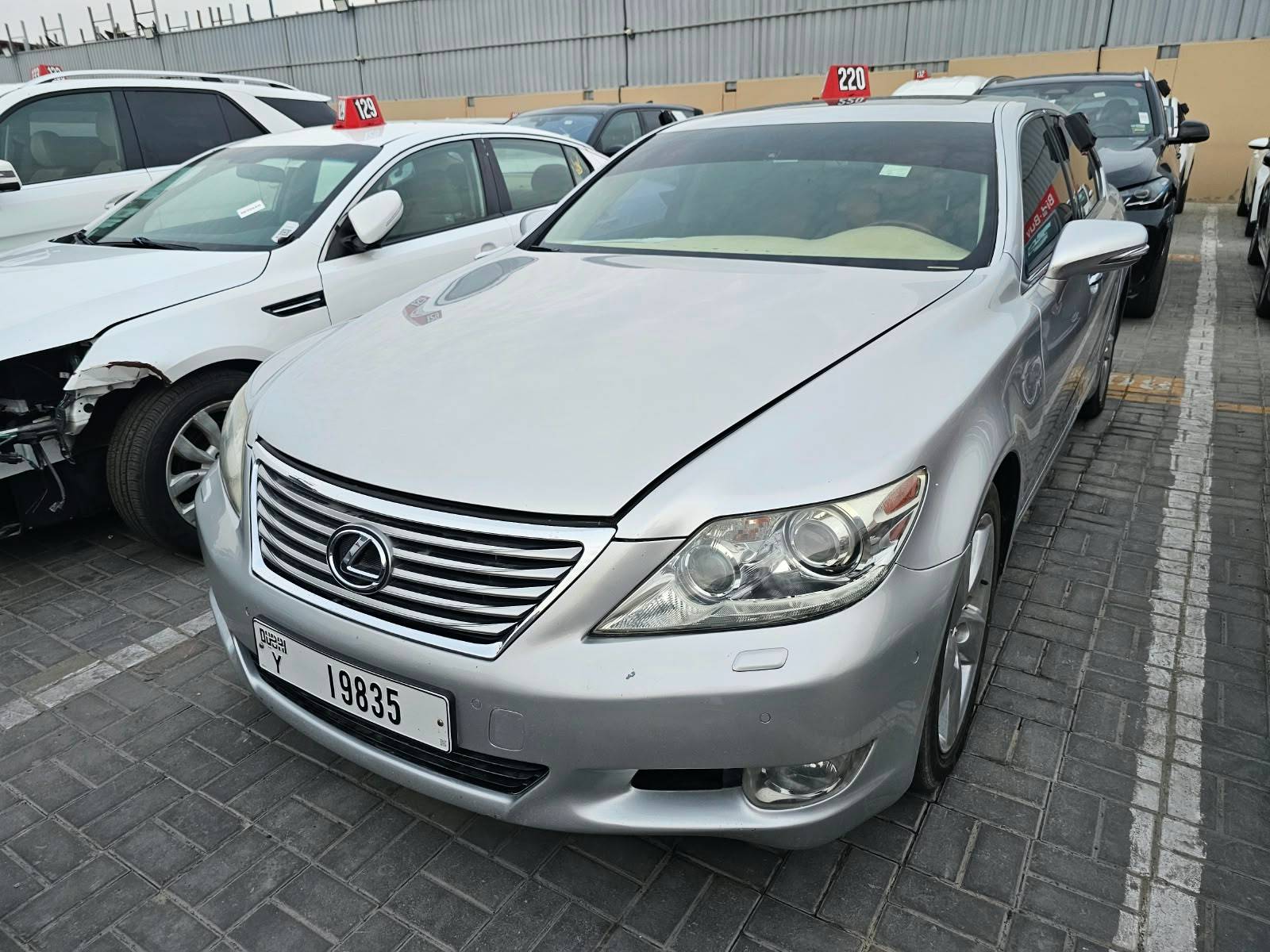2012 LEXUS LS 460 — 259312 KM — Lot EF4C5013444 - Marhaba Auctions Used Cars - Image 5