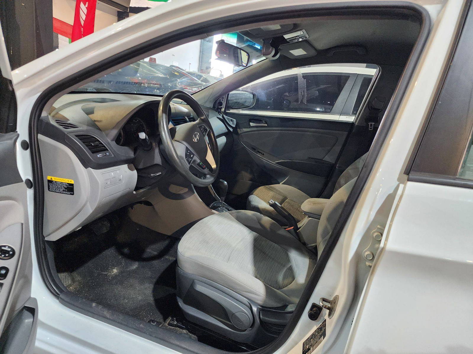 2016 HYUNDAI ACCENT — 173561 Miles — Lot 046051 — Souq - Marhaba Auctions Used Cars - Image 9