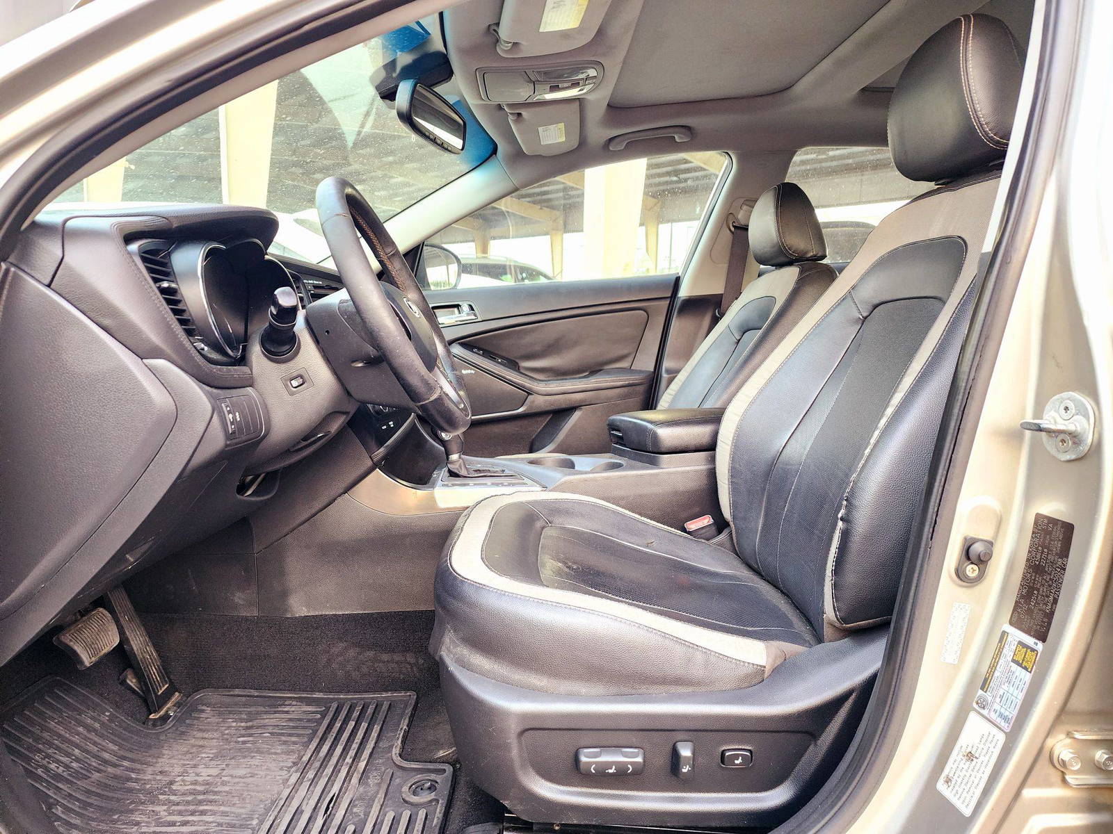 2012 KIA OPTIMA — 187635 Miles — Lot ADXC5024788 — Souq - Marhaba Auctions Used Cars - Image 9