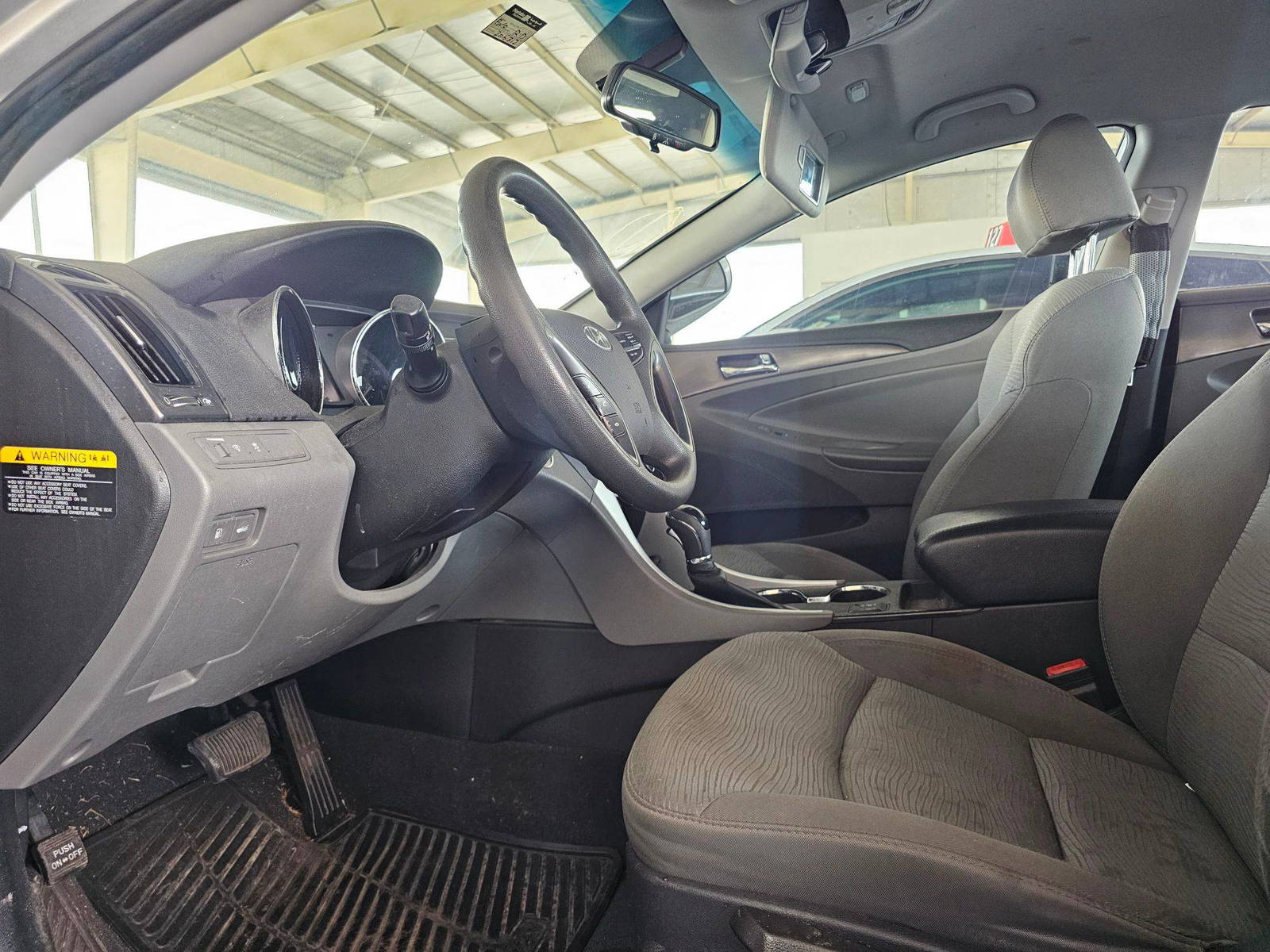 2015 HYUNDAI SONATA — 205312 Miles — Lot 42FA135727 — Souq - Marhaba Auctions Used Cars - Image 8