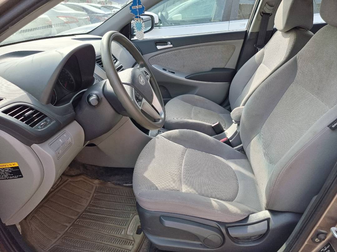 2012 HYUNDAI ACCENT — 175582 KM — Lot 259677 — Souq - Marhaba Auctions Used Cars - Image 6