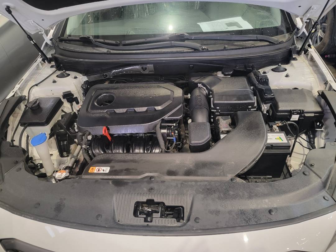 2016 HYUNDAI SONATA — 89740 Miles — Lot GH382127 — Main - Marhaba Auctions Used Cars - Image 12