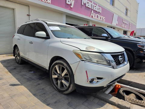 2014 NISSAN PATHFINDER at Marhaba Auctions
