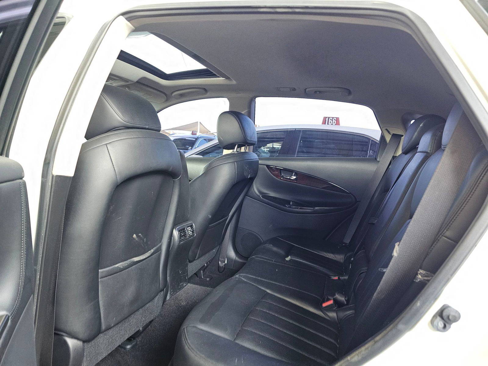 2017 INFINITI QX50 — 112404 Miles — Lot M416008 — Souq - Marhaba Auctions Used Cars - Image 6