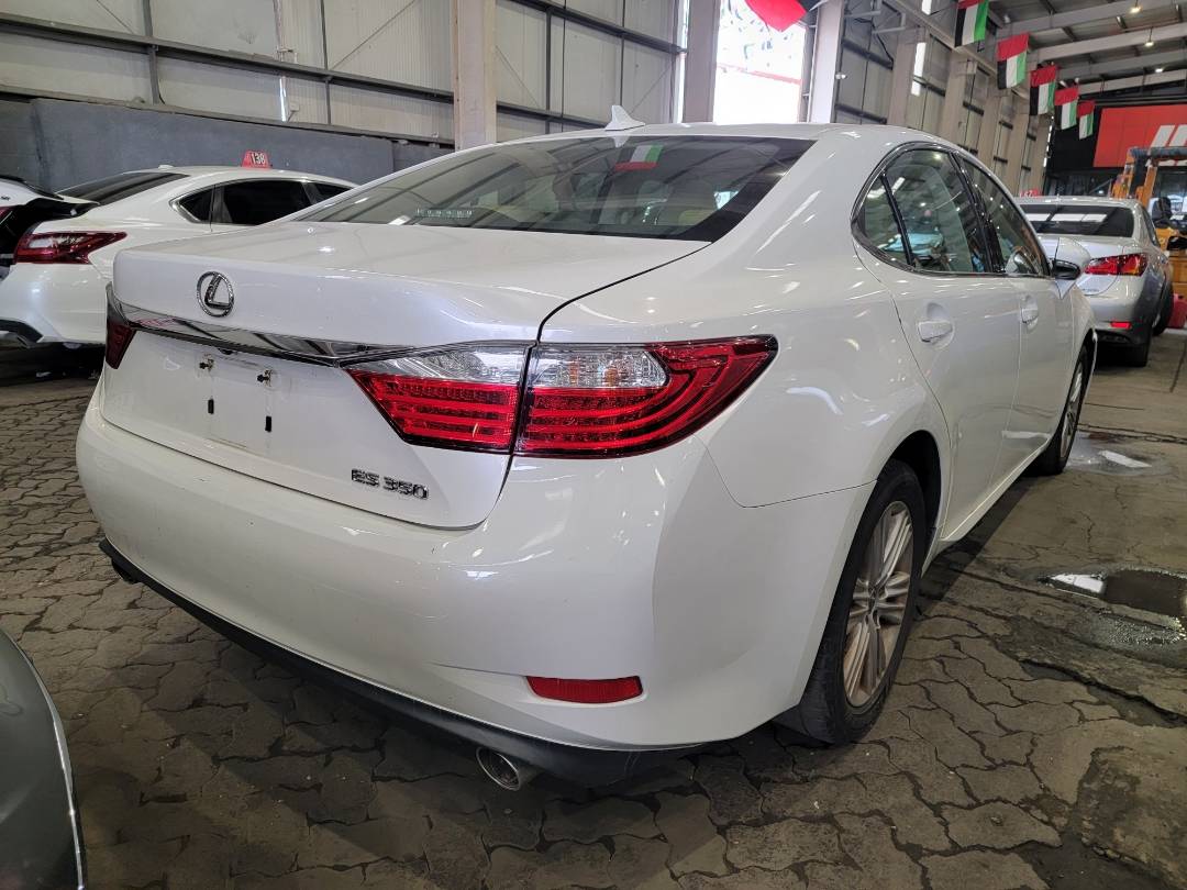 2013 LEXUS ES 350 — 218105 Miles — Lot D2025839 — Main - Marhaba Auctions Used Cars - Image 3