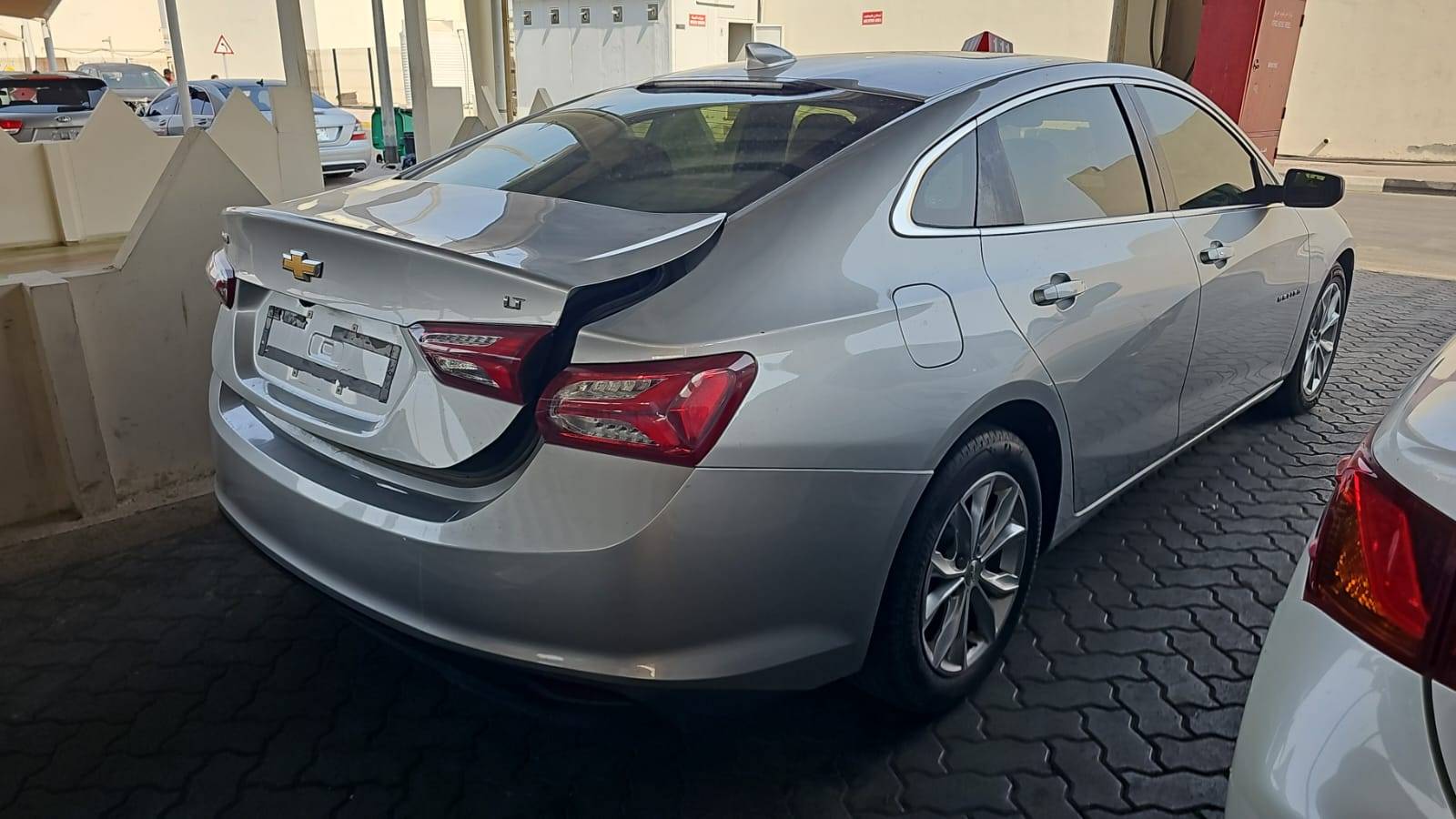 2019 CHEVROLET MALIBU — 120517 KM — Lot KF137555 — Souq - Marhaba Auctions Used Cars - Image 3