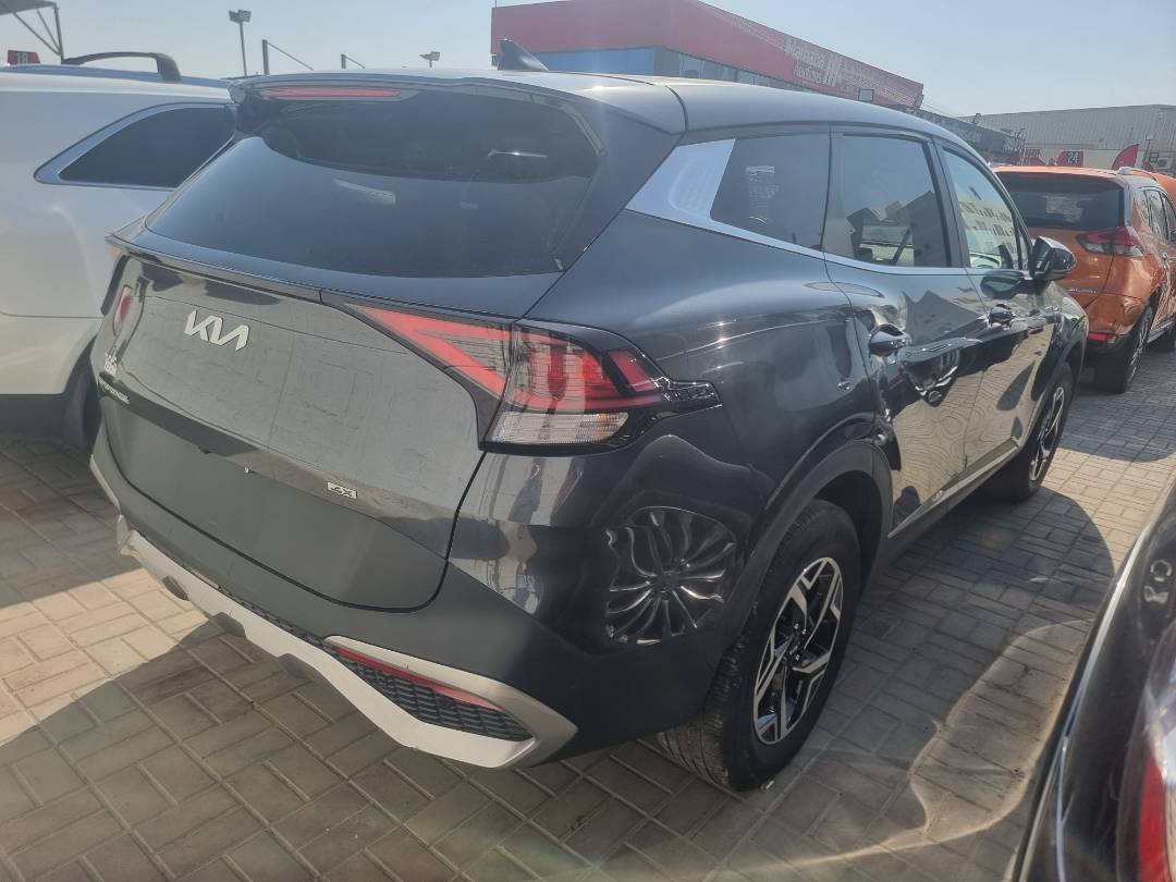 2023 KIA SPORTAGE — 20522 Miles — Lot 7038438 — Souq - Marhaba Auctions Used Cars - Image 3
