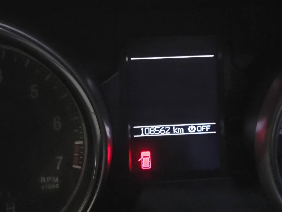 JEEP Grand Cherokee 2011 - Marhaba Auction Used Cars - Image 11