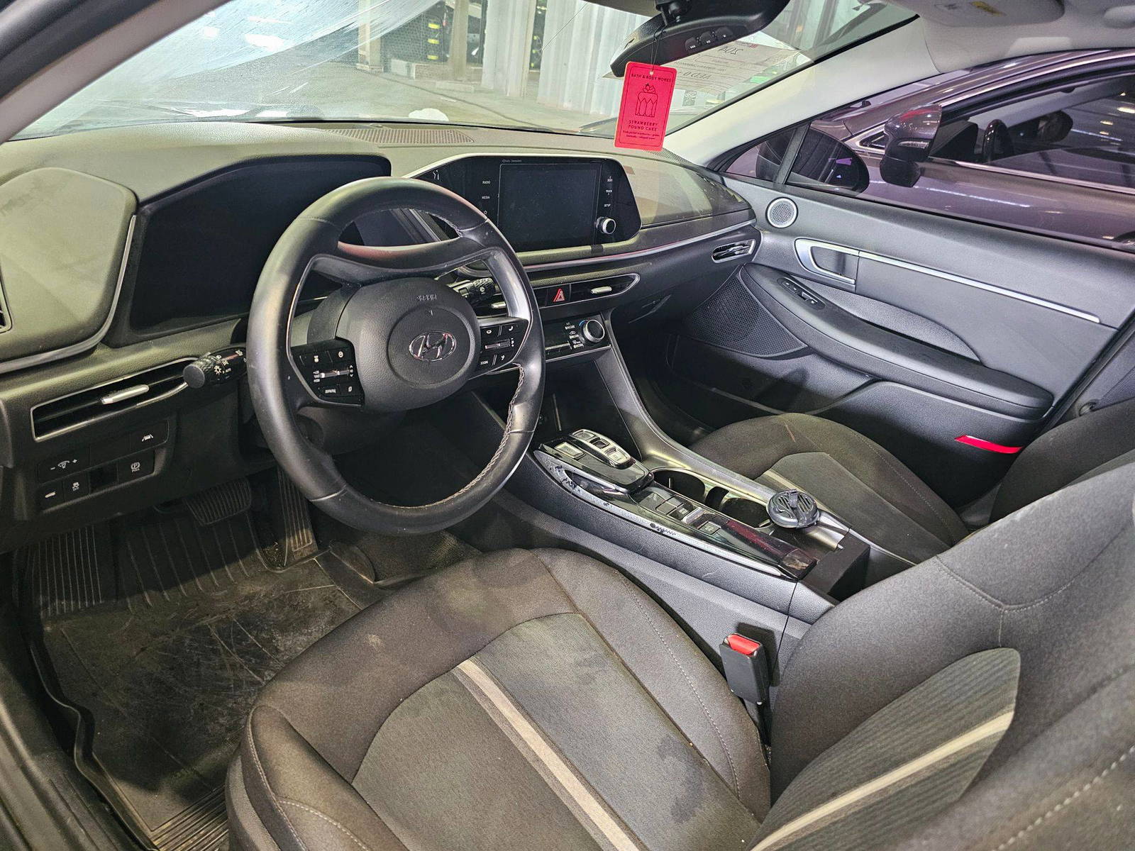 2021 HYUNDAI SONATA — 97455 Miles — Lot 43129600 — Main - Marhaba Auctions Used Cars - Image 8