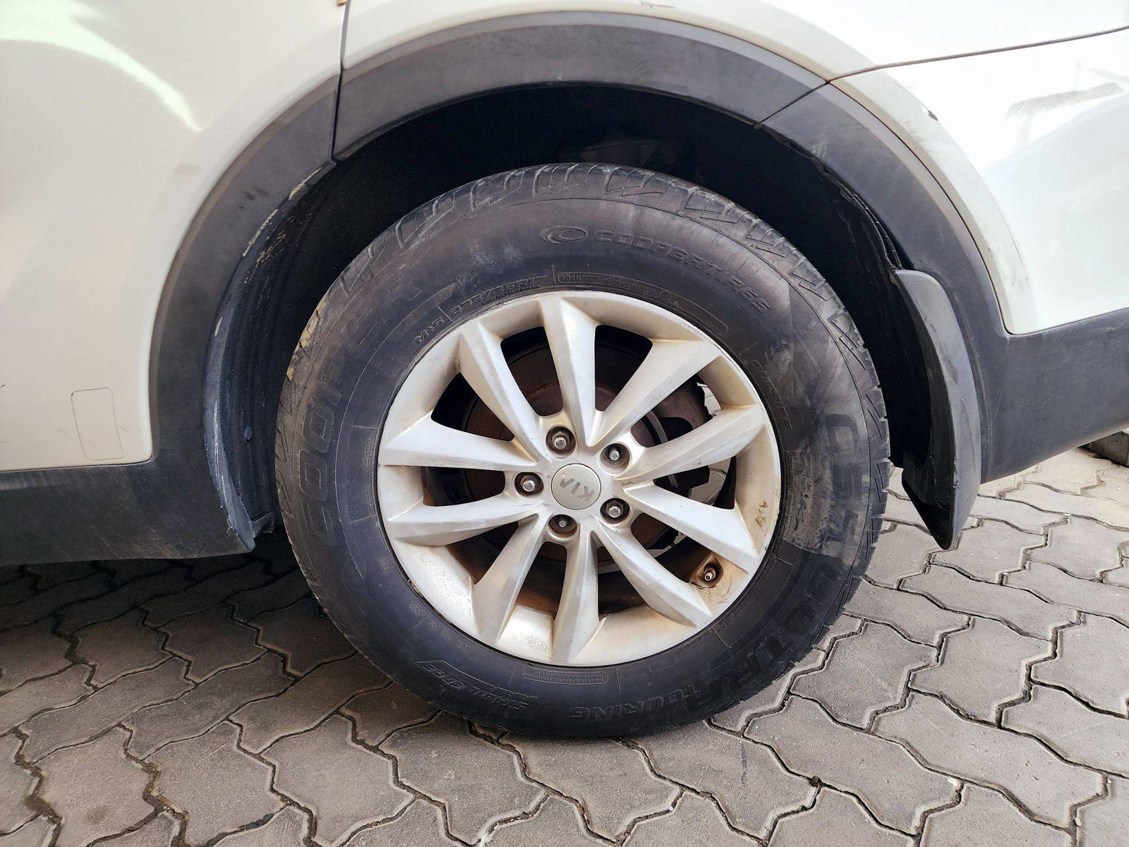 KIA SORENTO 2017 - Marhaba Auction Used Cars - Image 10