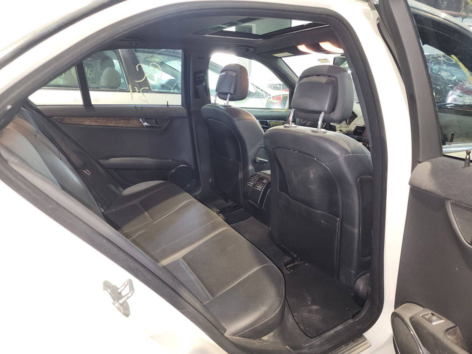 MERCEDES BENZ C300 2011 - Marhaba Auction Used Cars - Image 7