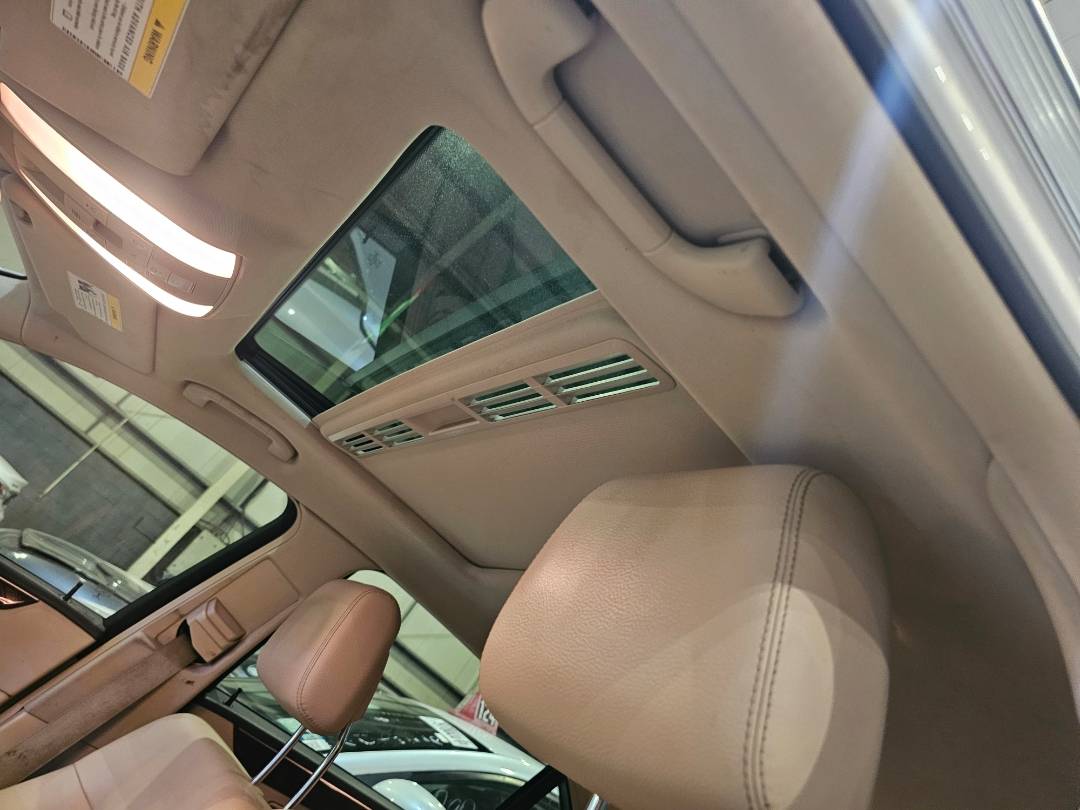 2014 MERCEDES BENZ E 350 — 162572 Miles — Lot EA965745 — Souq - Marhaba Auctions Used Cars - Image 9