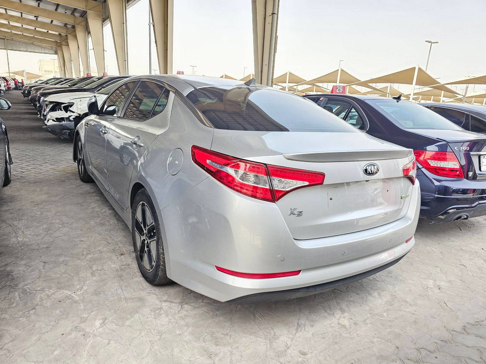 2013 KIA K5 — 162944 KM — Lot 048614 — Ind. 12 - Marhaba Auctions Used Cars - Image 5