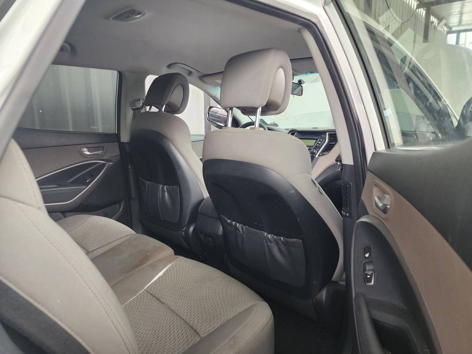 2016 HYUNDAI SANTA FE SPORT — 117854 Miles — Lot 368307 — Al Quoz - Marhaba Auctions Used Cars - Image 7