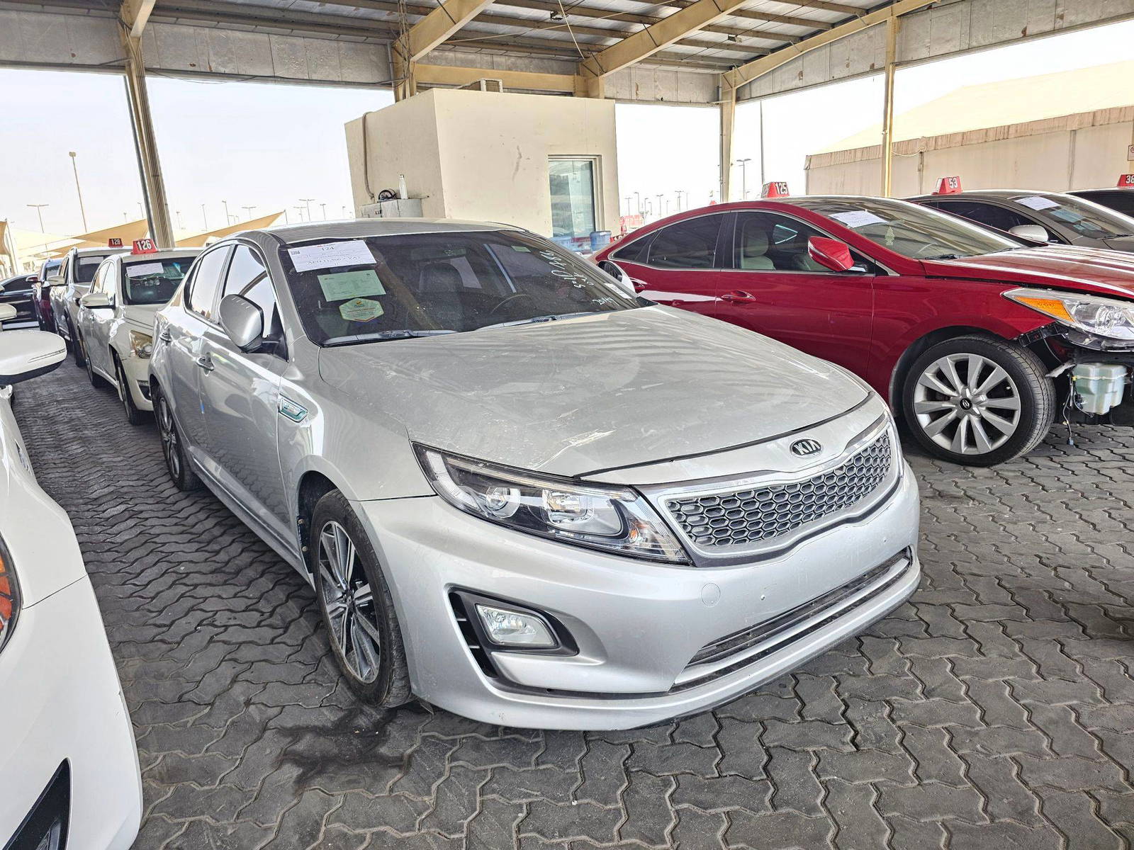 2014 KIA K5 — 299107 KM — Lot 62541 — Main - Marhaba Auctions Used Cars - Image 4