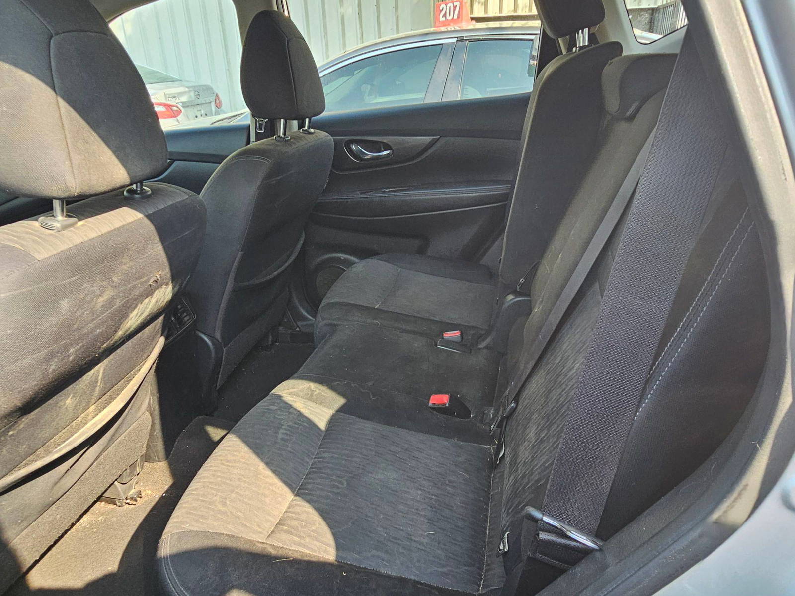 NISSAN ROGUE 2017 - Marhaba Auction Used Cars - Image 9