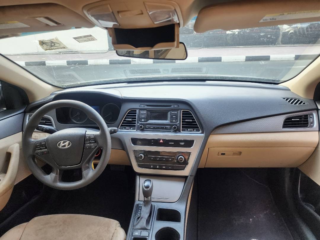 2015 HYUNDAI SONATA — 136556 Miles — Lot H014196 — Souq - Marhaba Auctions Used Cars - Image 5