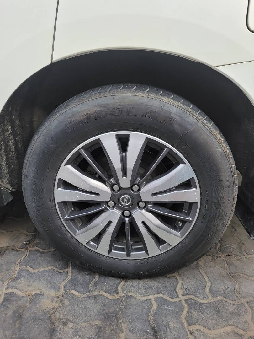 2017 NISSAN PATHFINDER — 179635 Miles — Lot HC635957 — Main - Marhaba Auctions Used Cars - Image 9
