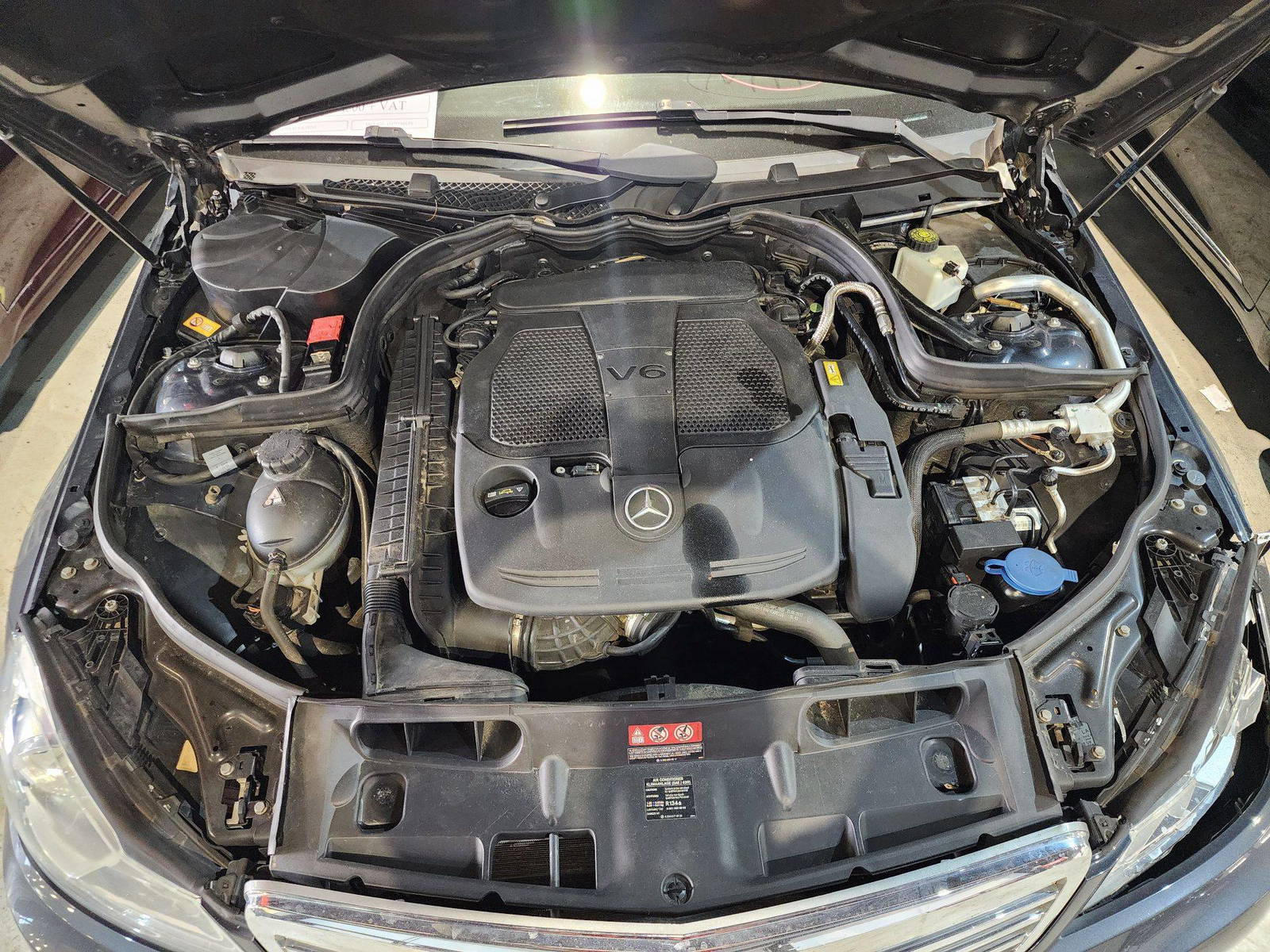 2014 MERCEDES BENZ C300 — 131755 Miles — Lot 185835 — Souq - Marhaba Auctions Used Cars - Image 11