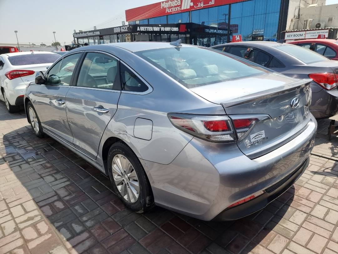2017 HYUNDAI SONATA — 141155 Miles — Lot 125487 — Souq - Marhaba Auctions Used Cars - Image 4