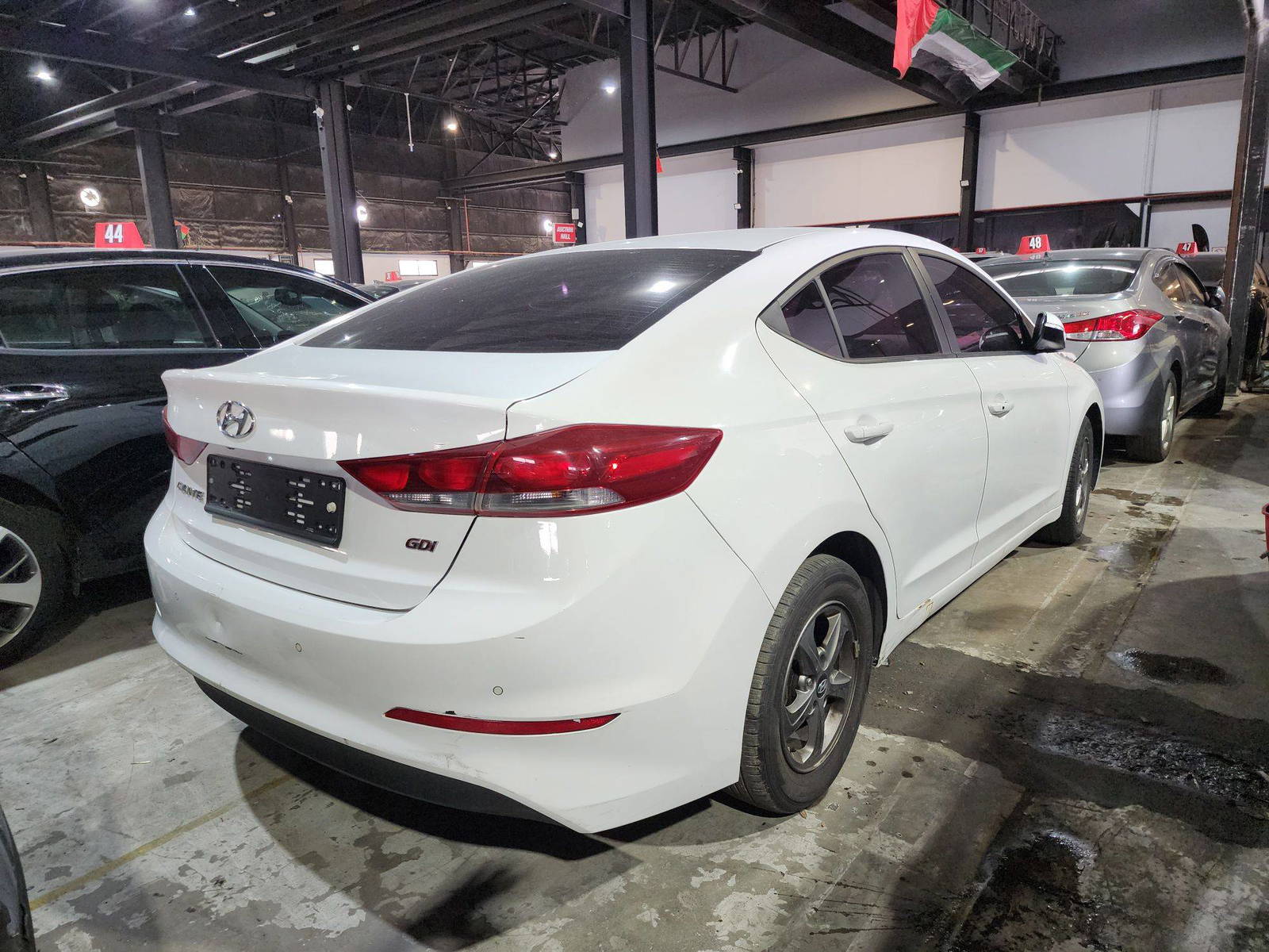 2017 HYUNDAI AVANTE — 179508 KM — Lot 239253 — Main - Marhaba Auctions Used Cars - Image 4