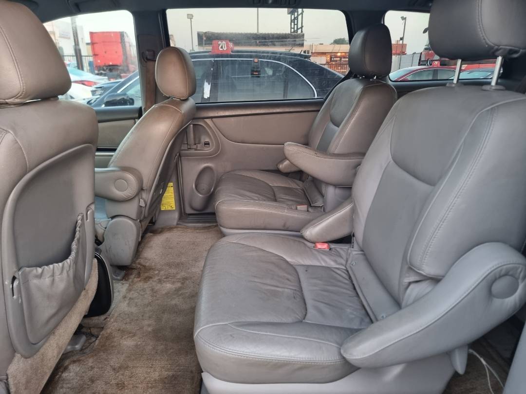 2006 TOYOTA SIENNA — 250902 Miles — Lot 215487 — Ind. 12 - Marhaba Auctions Used Cars - Image 7