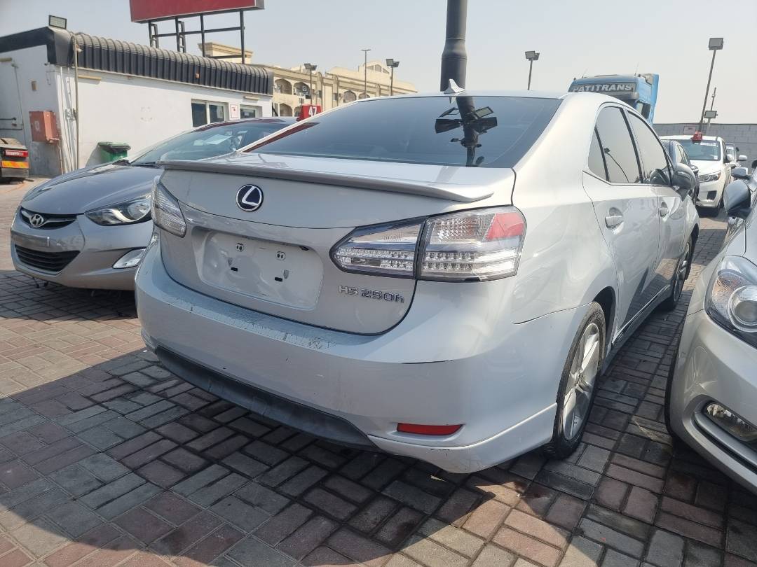 2011 LEXUS HS 250H — 219732 Miles — Lot 2043661 — Ind. 12 - Marhaba Auctions Used Cars - Image 4