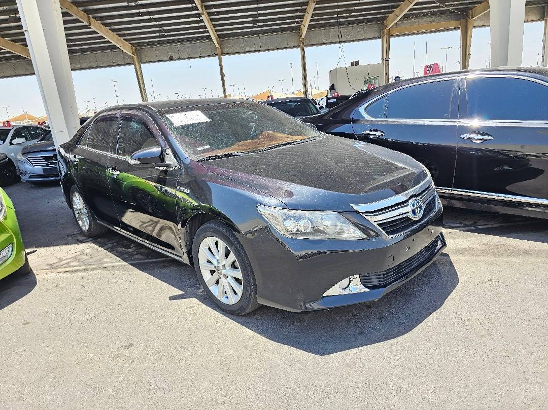 TOYOTA CAMRY
