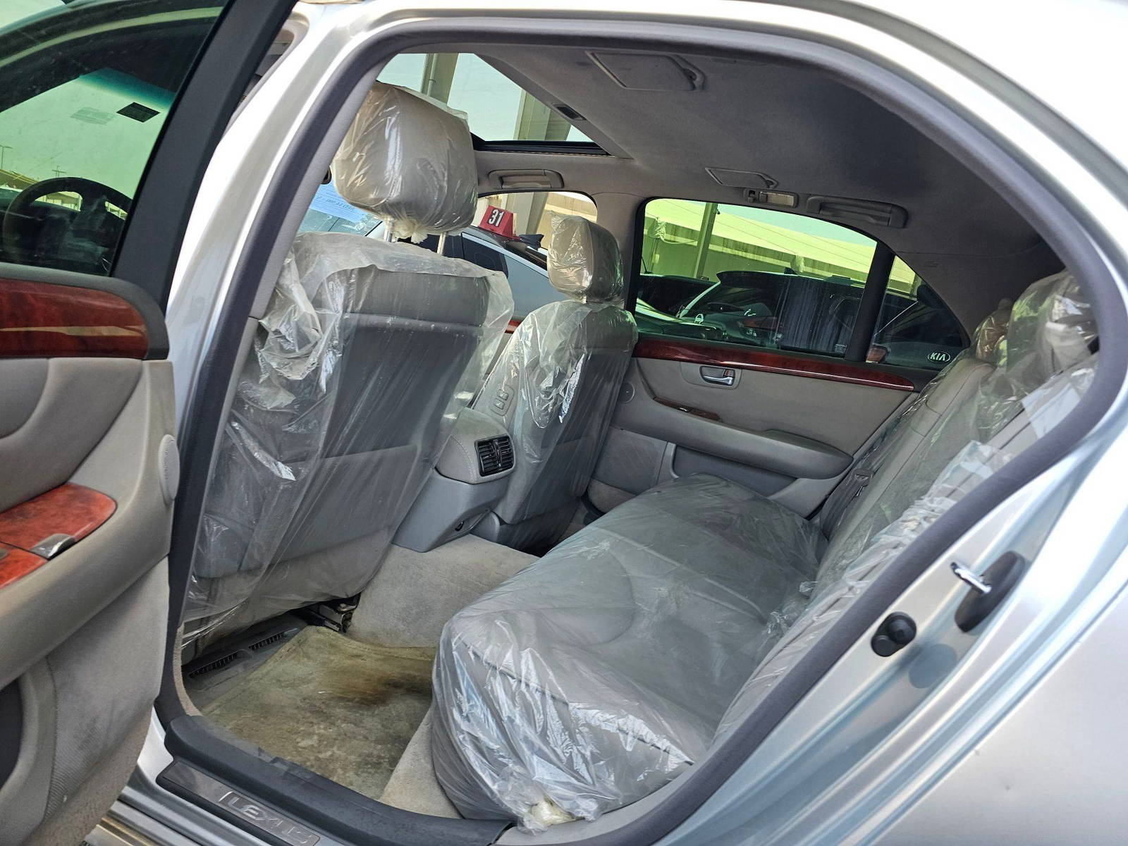 LEXUS LS 430 2004 - Marhaba Auction Used Cars - Image 7