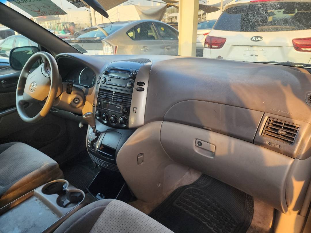 2006 TOYOTA SIENNA — 180858 Miles — Lot 38555034 — Souq - Marhaba Auctions Used Cars - Image 6