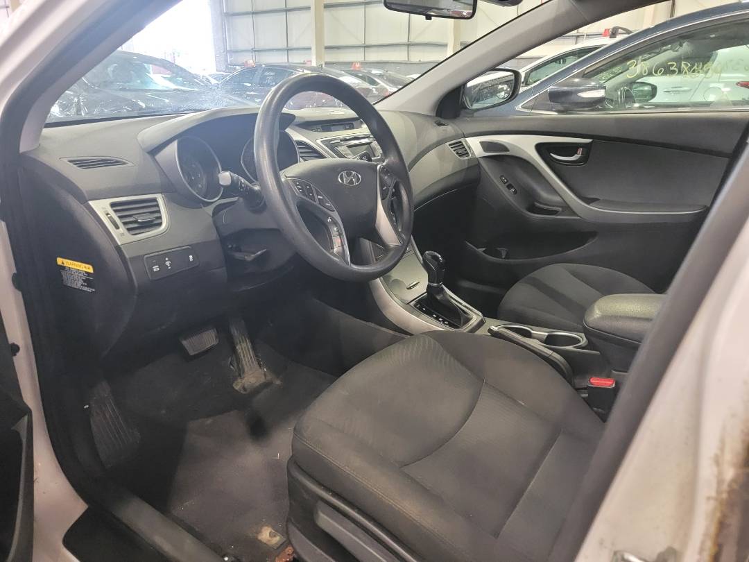 2015 HYUNDAI ELANTRA — 129510 KM — Lot 244147 — Main - Marhaba Auctions Used Cars - Image 6