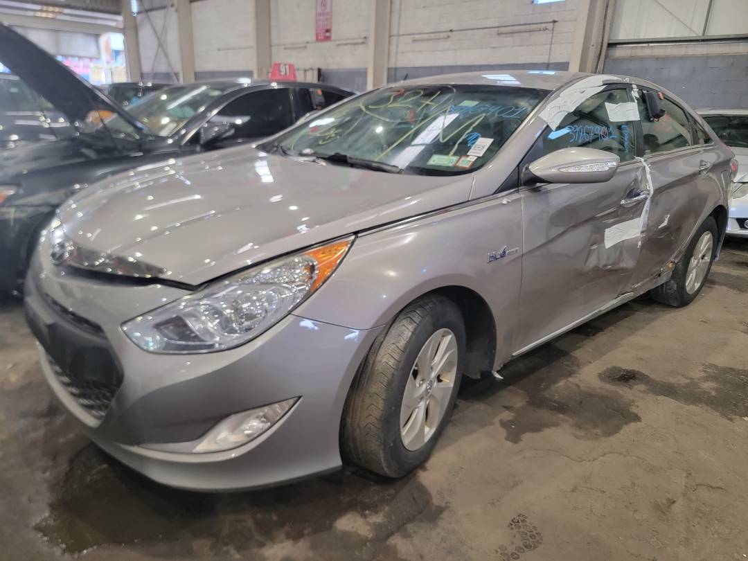 2013 HYUNDAI SONATA — 174597 Miles — Lot 39867901 — Main - Marhaba Auctions Used Cars - Image 4