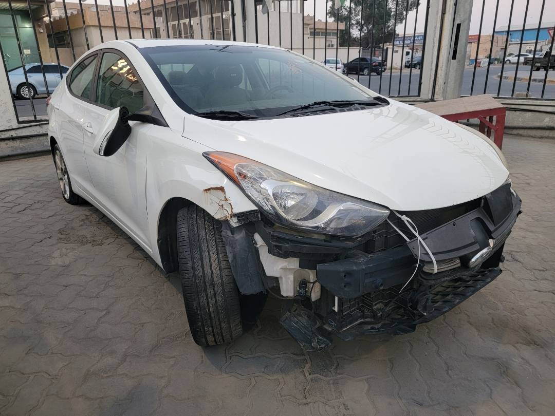 2012 HYUNDAI ELANTRA — 146636 Miles — Lot H106919 — Main - Marhaba Auctions Used Cars - Image 4