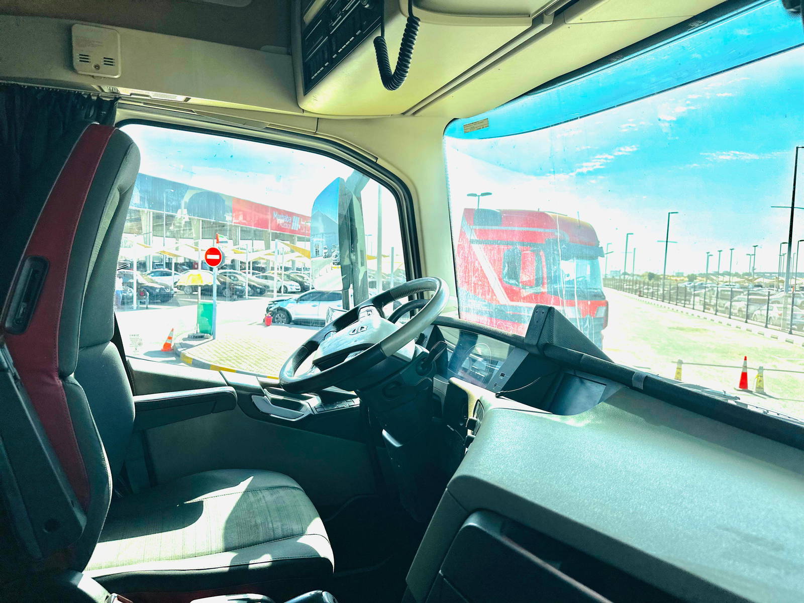 VOLVO FH-Series 2016 - Marhaba Auction Used Cars - Image 7