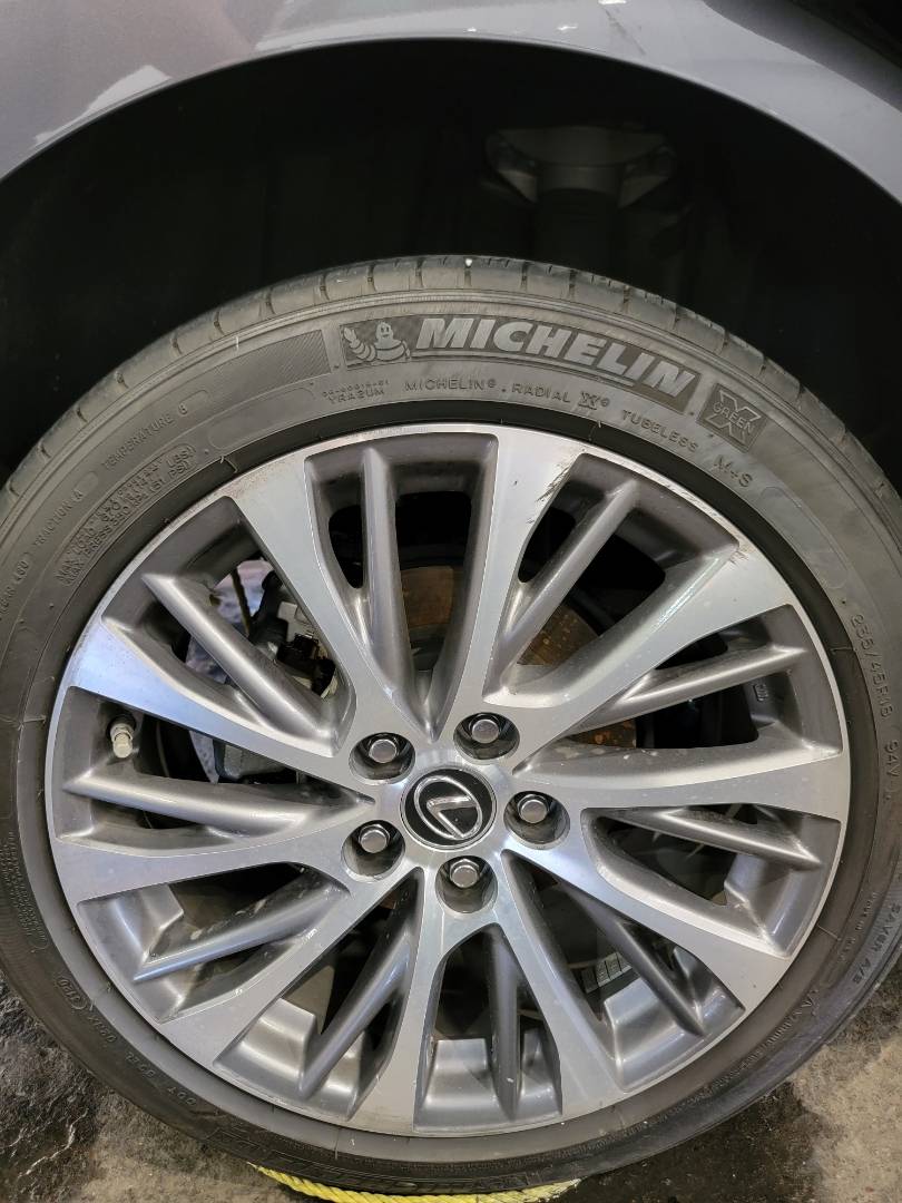 2021 LEXUS ES 300H — 32807 Miles — Lot 38326712 — Souq - Marhaba Auctions Used Cars - Image 4