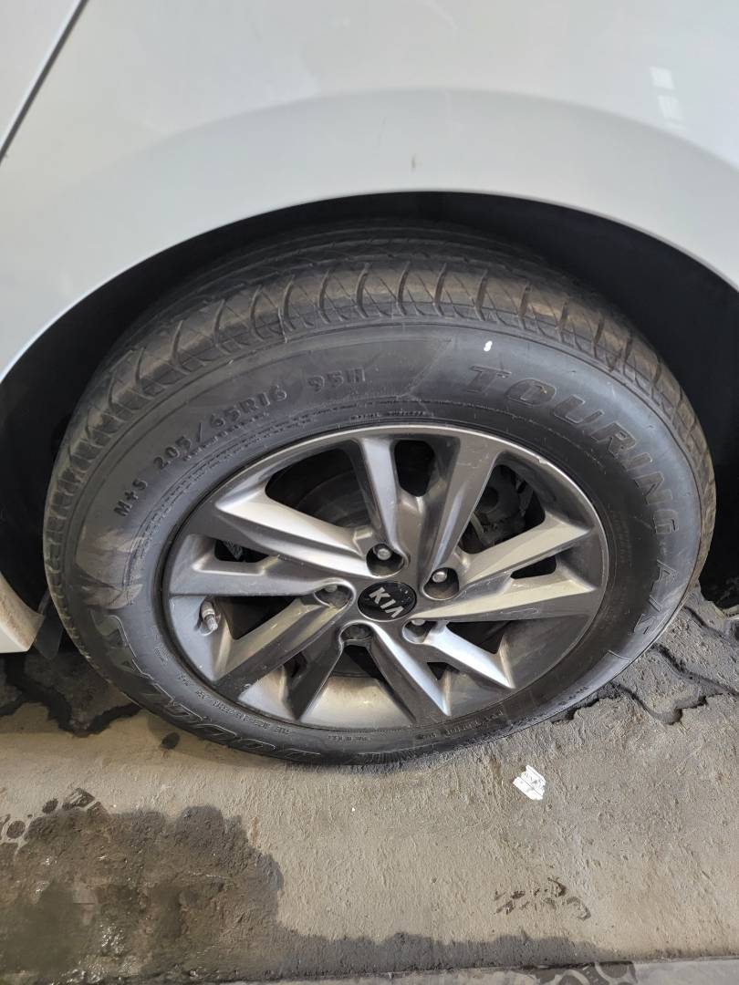 2019 KIA OPTIMA — 128928 Miles — Lot 358492 — Main - Marhaba Auctions Used Cars - Image 10