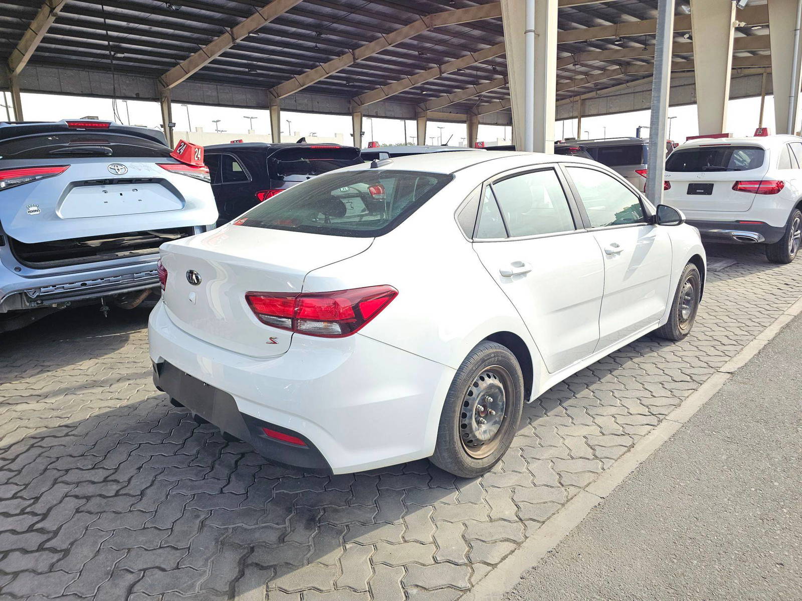 2019 KIA RIO — 129139 Miles — Lot 24ABXKE210024 — Souq - Marhaba Auctions Used Cars - Image 4